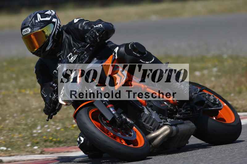 /Archiv-2023/28 05.06.2023 Moto Club Anneau du Rhin/vert-medium/26